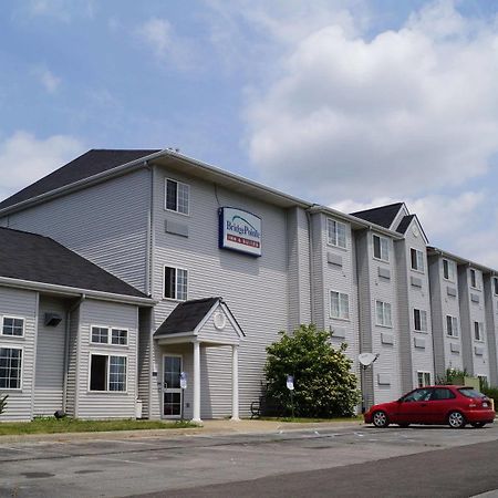 Bridgepointe Inn & Suites Toledo-Perrysburg-Rossford-Oregon-Maumee By Hollywood Casino Northwood Exterior photo